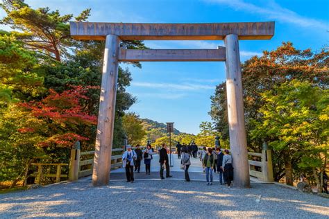 伊勢神宮 お土産 日持ちする - 伝統と革新の交差点